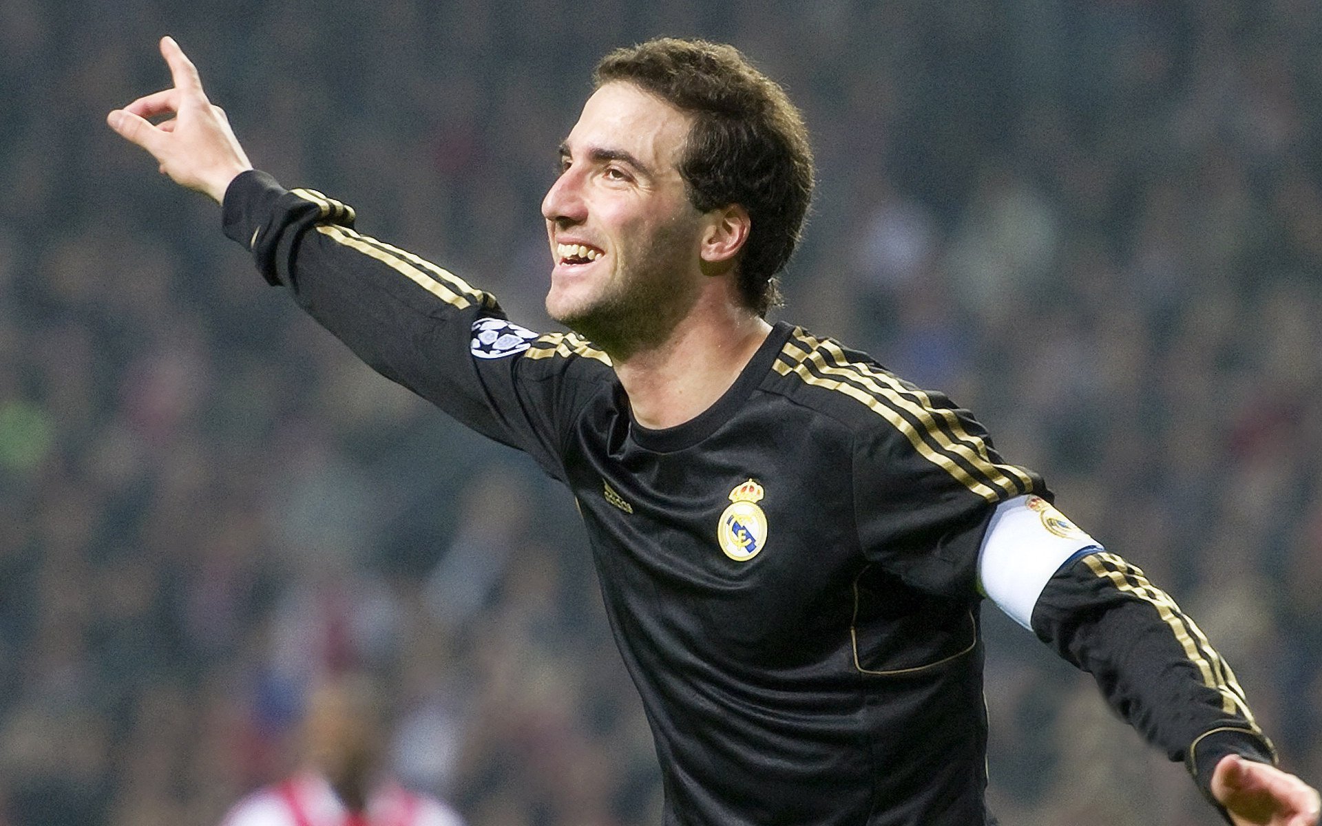 伊斯坎德尔劲旅逆袭晋级四强，伊斯坎德尔是什么意思